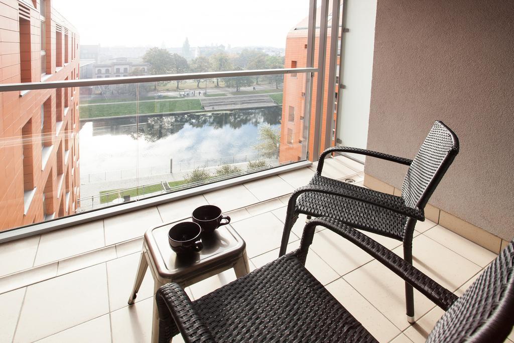 Staywin Riverfront Lofts Гданьск Экстерьер фото